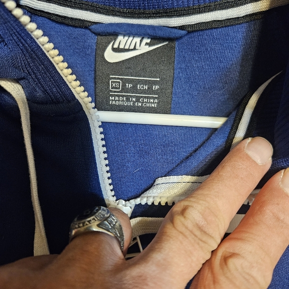 Nike Unisex Retro Track Suit Hoodie - Picture 2 of 5